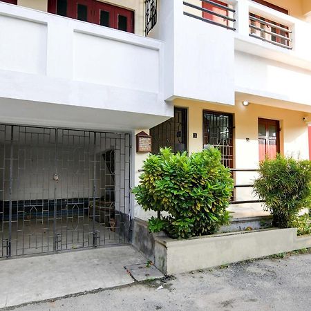 Oyo Simplex Guest House Behala Calcutá Exterior foto