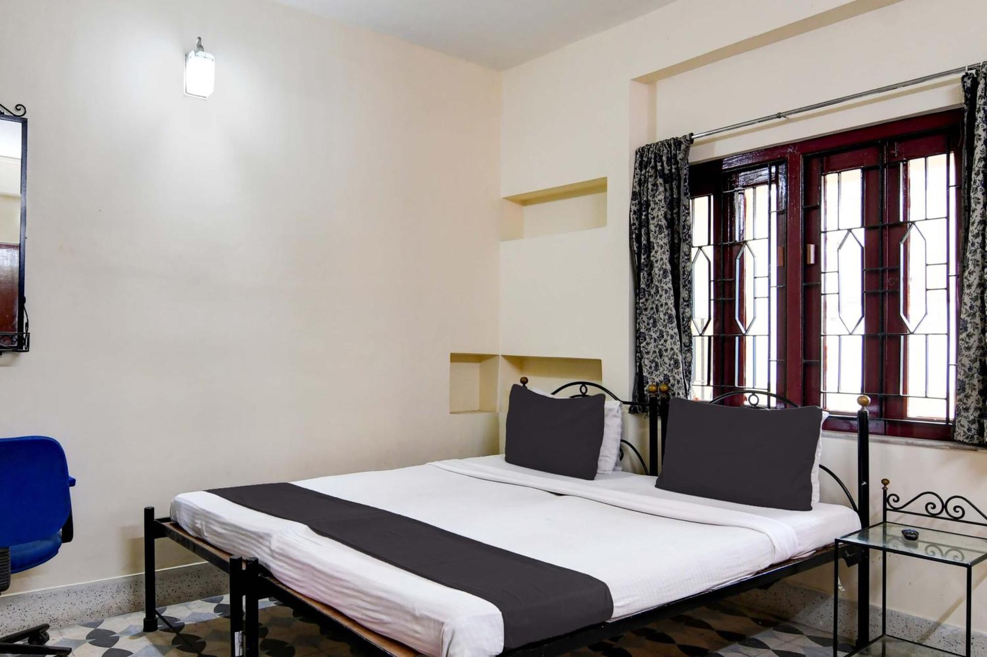 Oyo Simplex Guest House Behala Calcutá Exterior foto