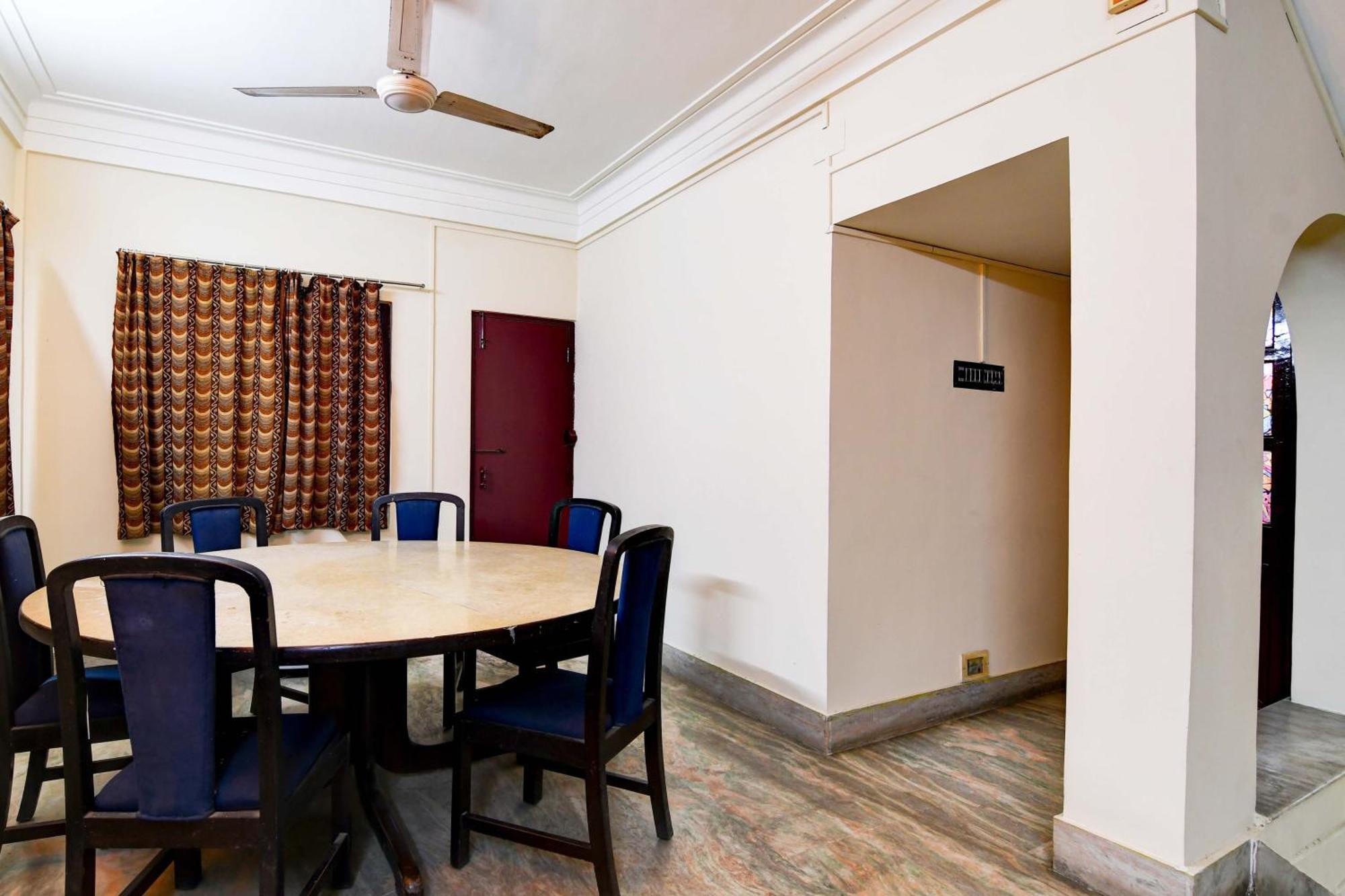 Oyo Simplex Guest House Behala Calcutá Exterior foto