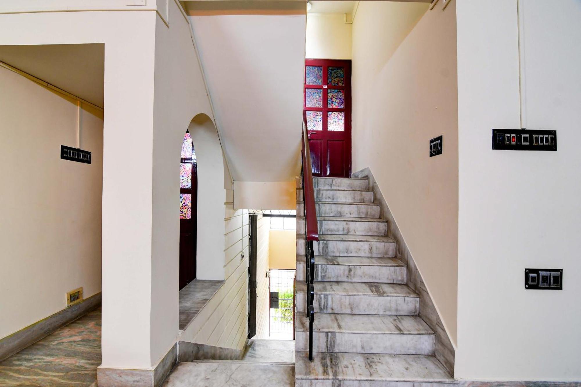Oyo Simplex Guest House Behala Calcutá Exterior foto