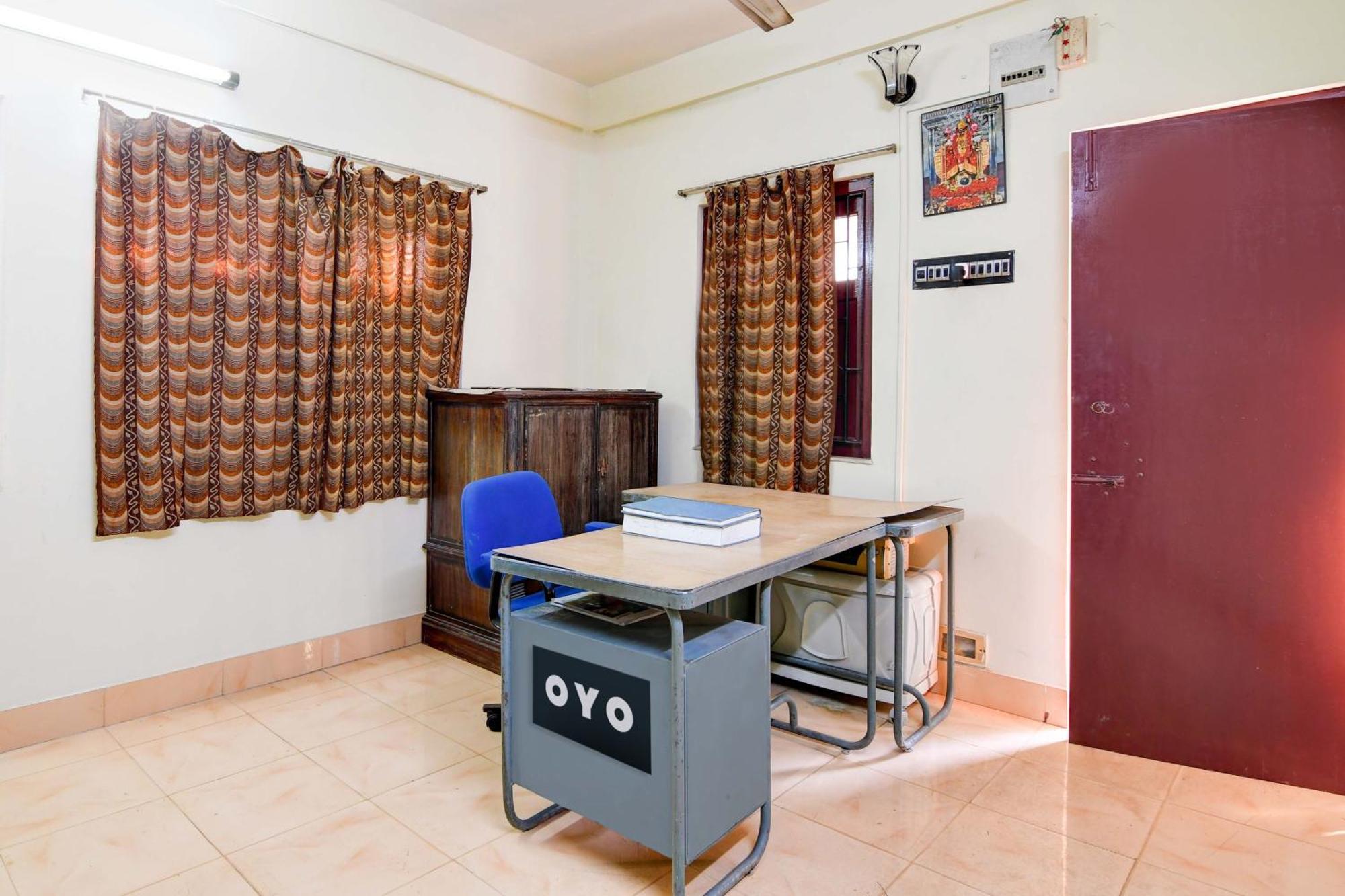 Oyo Simplex Guest House Behala Calcutá Exterior foto